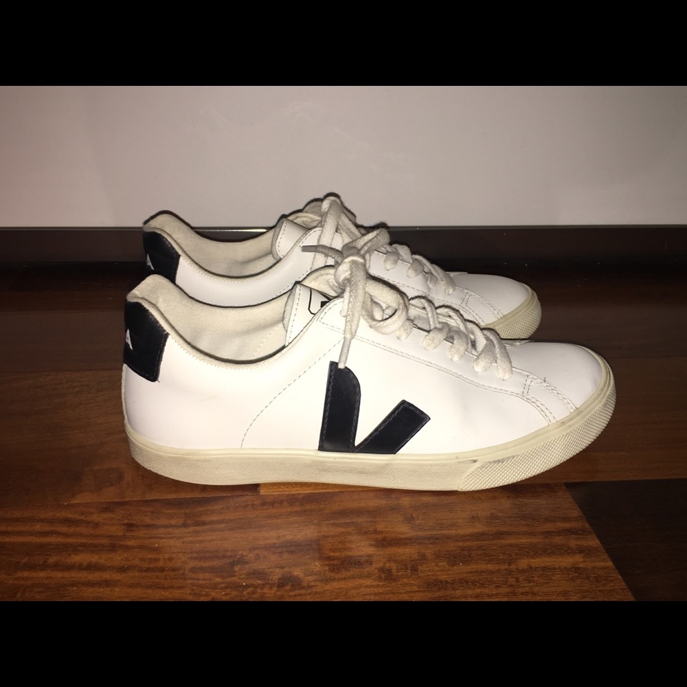 Veja Esplar Sneakers - White w/ Black - Size 39